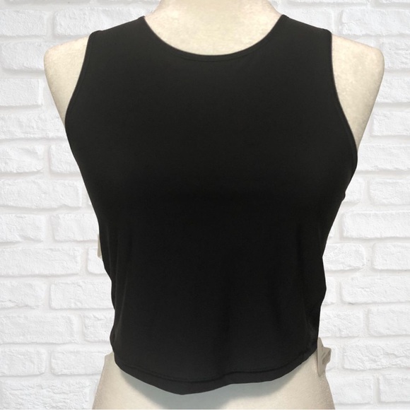 lululemon athletica Tops - NWT lululemon Twist and Train Crop Tank Size 8